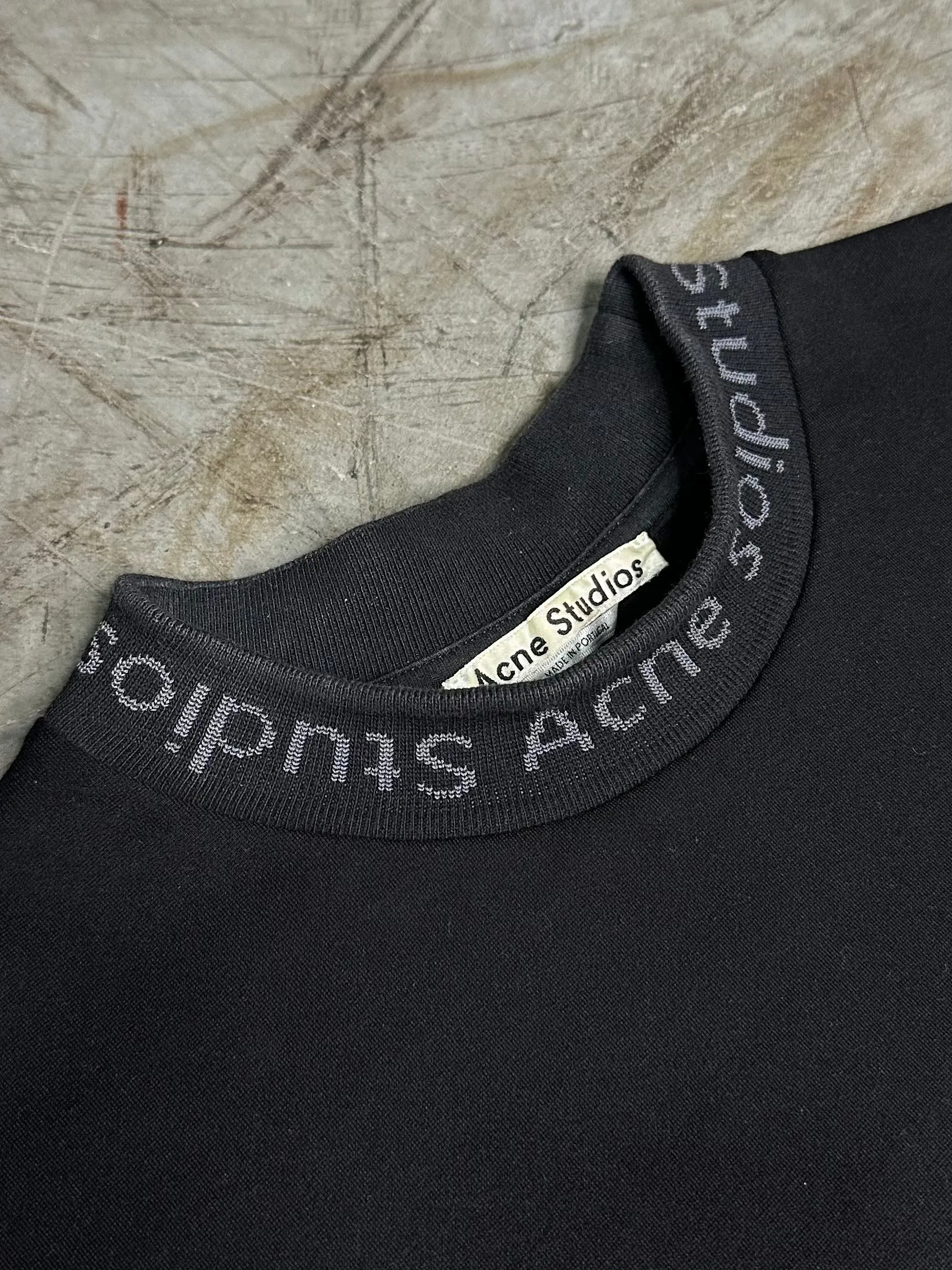 ACNE STUDIOS NAVID LOGO NECK TEE