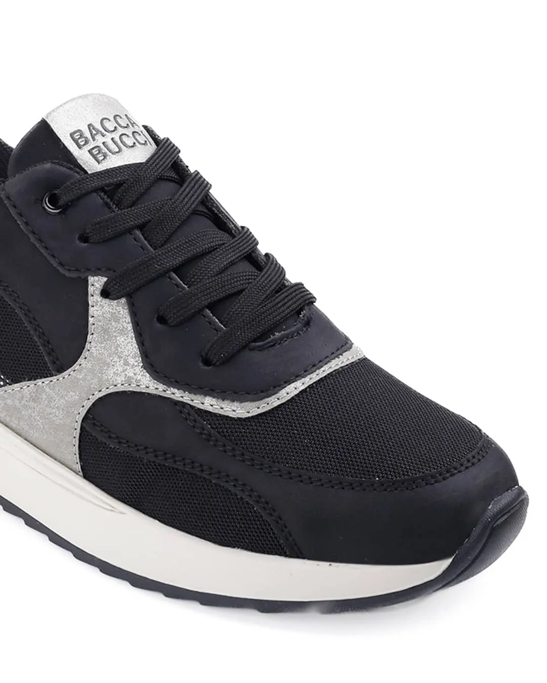 Bacca Bucci NYC Low-Top Women’s Sneakers—for Gen Z Fashionistas