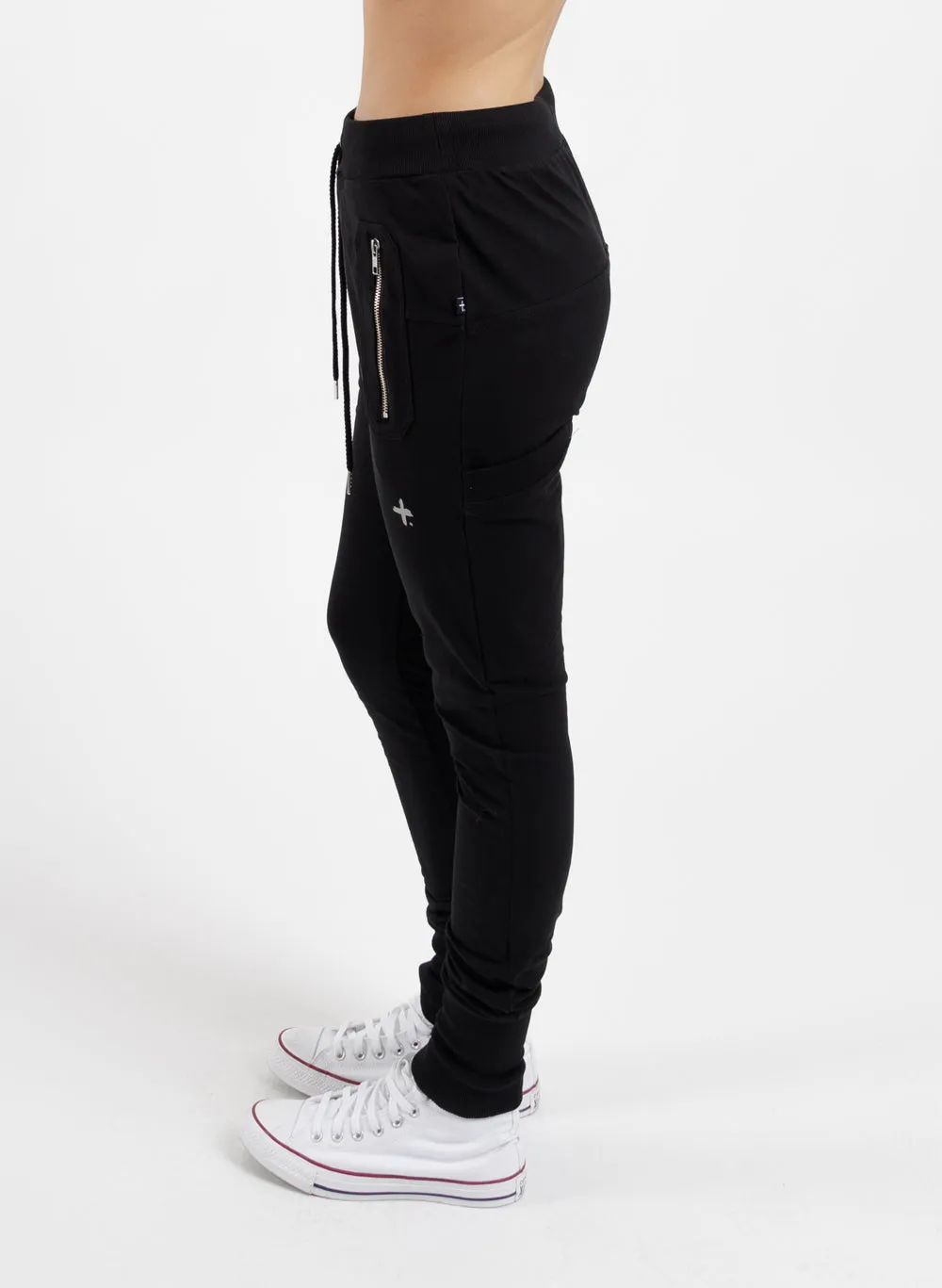 Escape Trackies - Plus dot 2.0