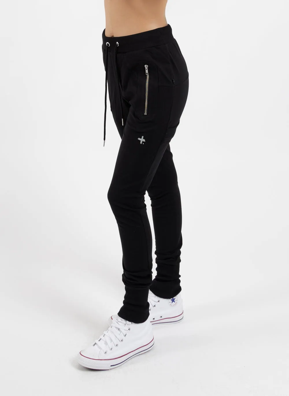 Escape Trackies - Plus dot 2.0