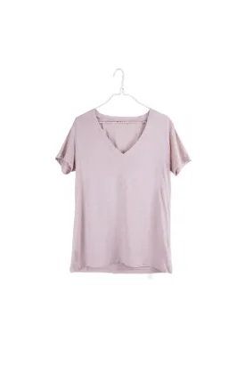 Everyday V-Neck T-Shirt in Dusty Pink