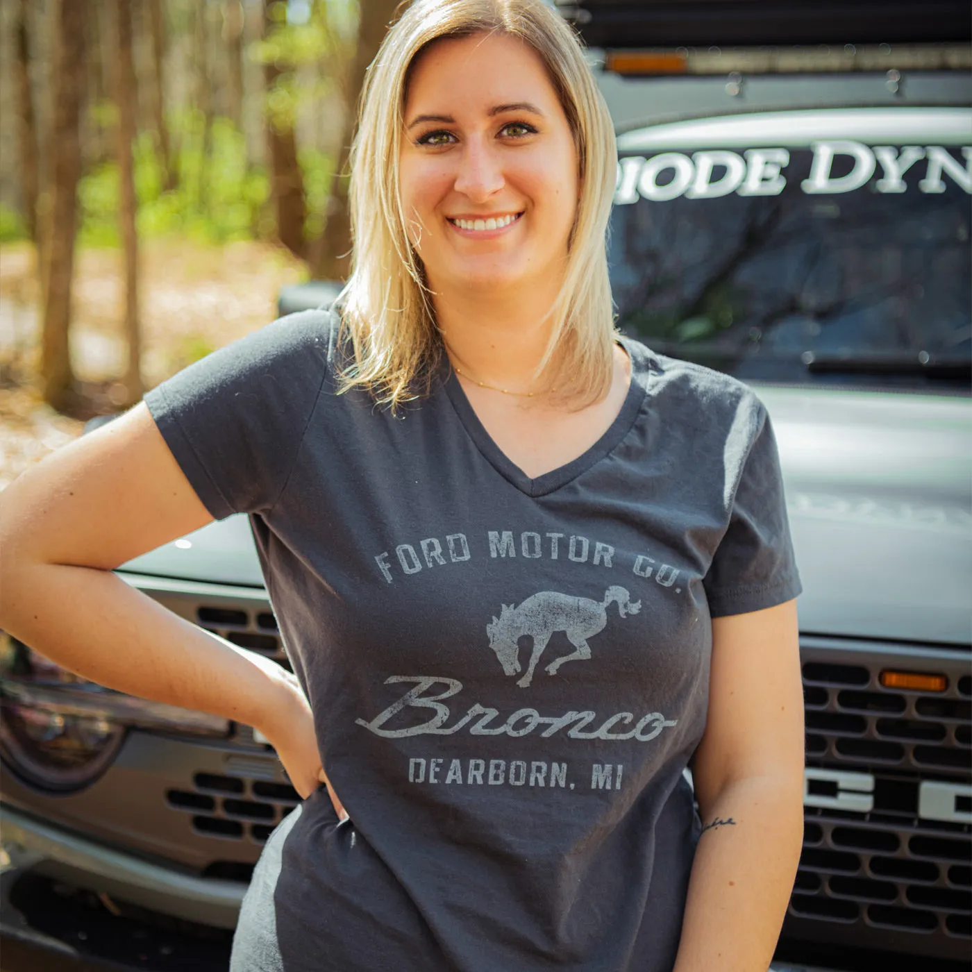 Ford Bronco Women's Vintage Logo V-Neck T-Shirt