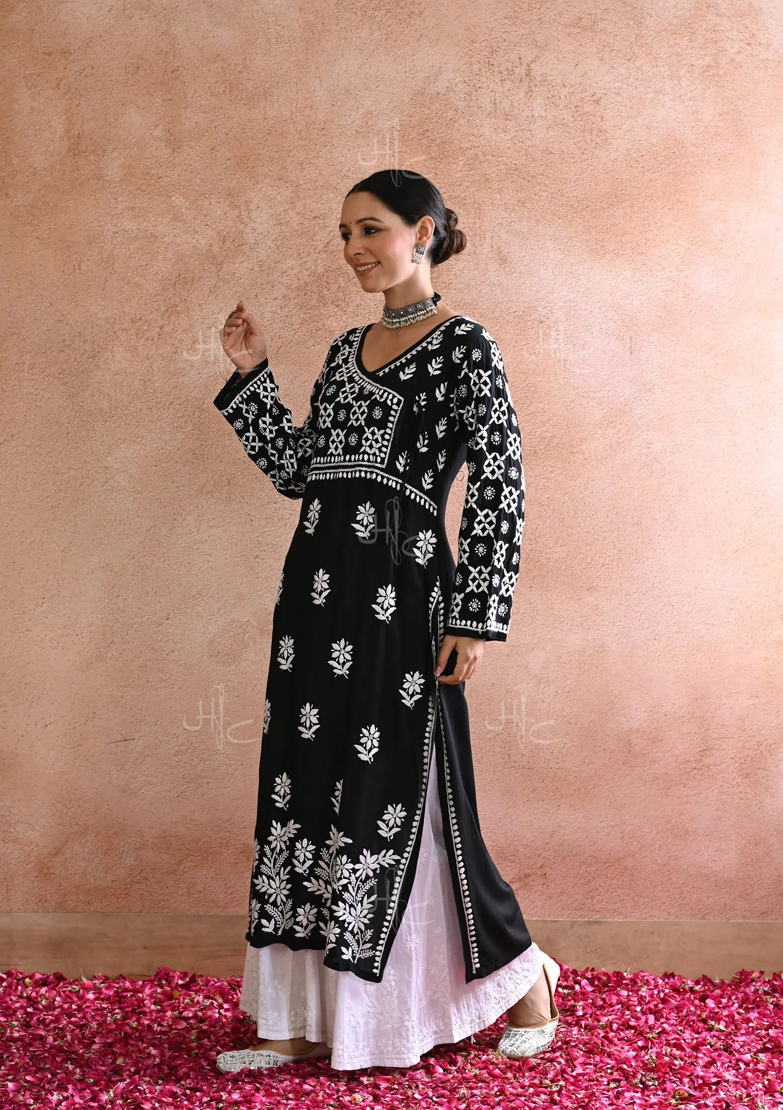 Kashish Chikankari Modal Straight Kurta