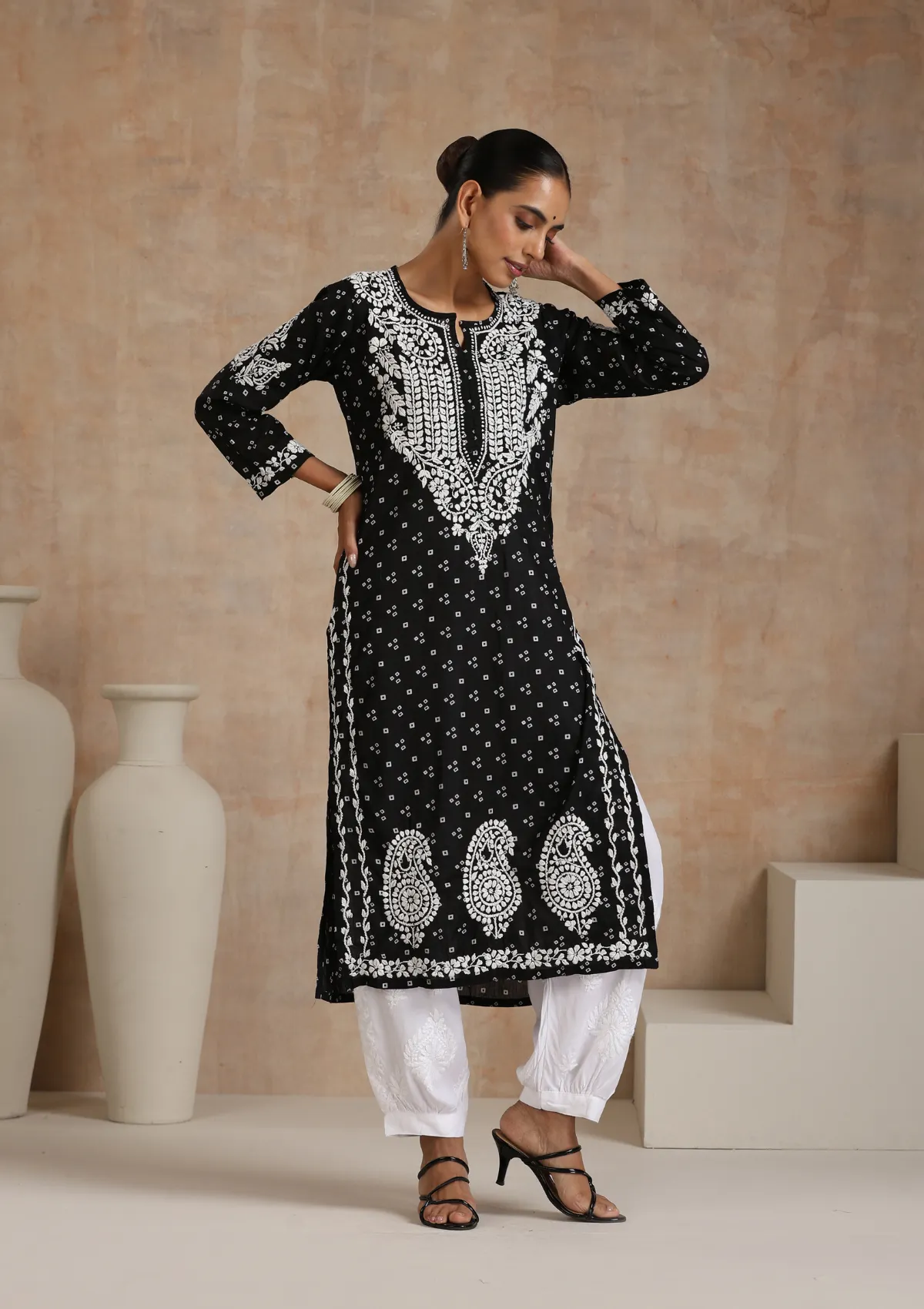 Naji Chikankari Mulmul Straight Kurta