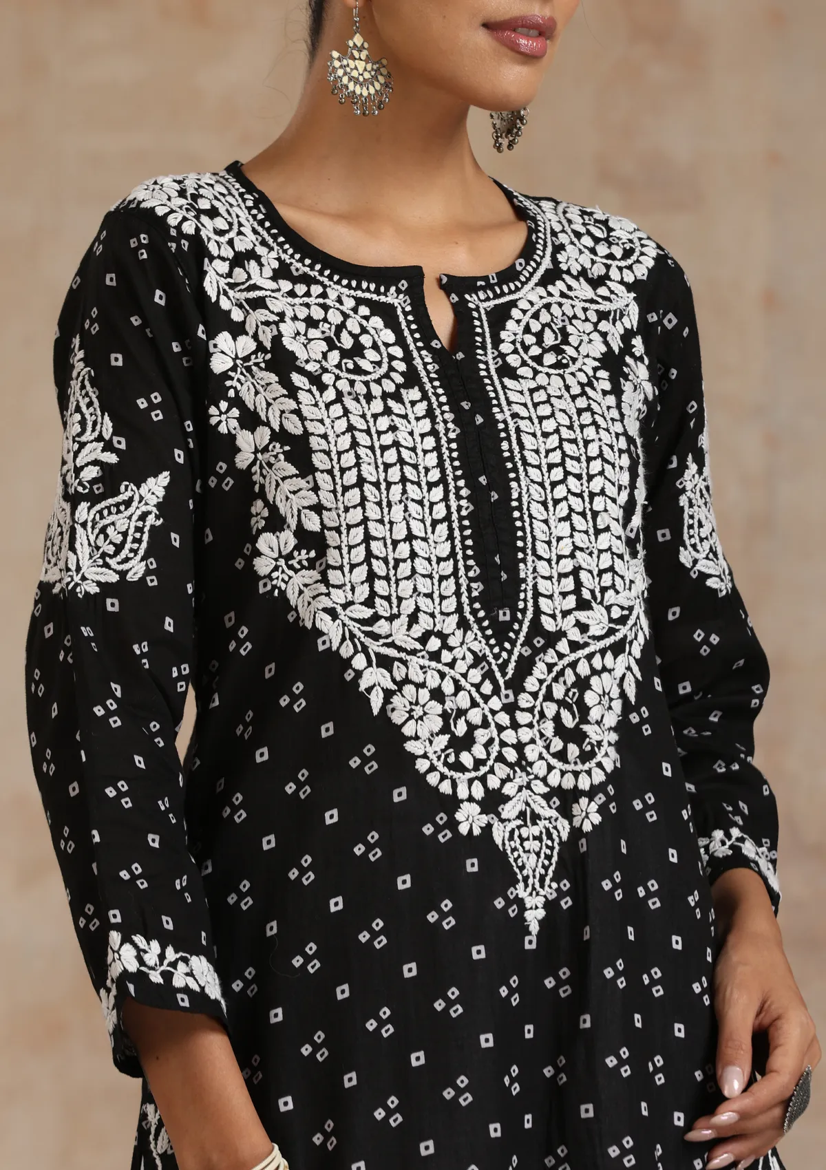 Naji Chikankari Mulmul Straight Kurta