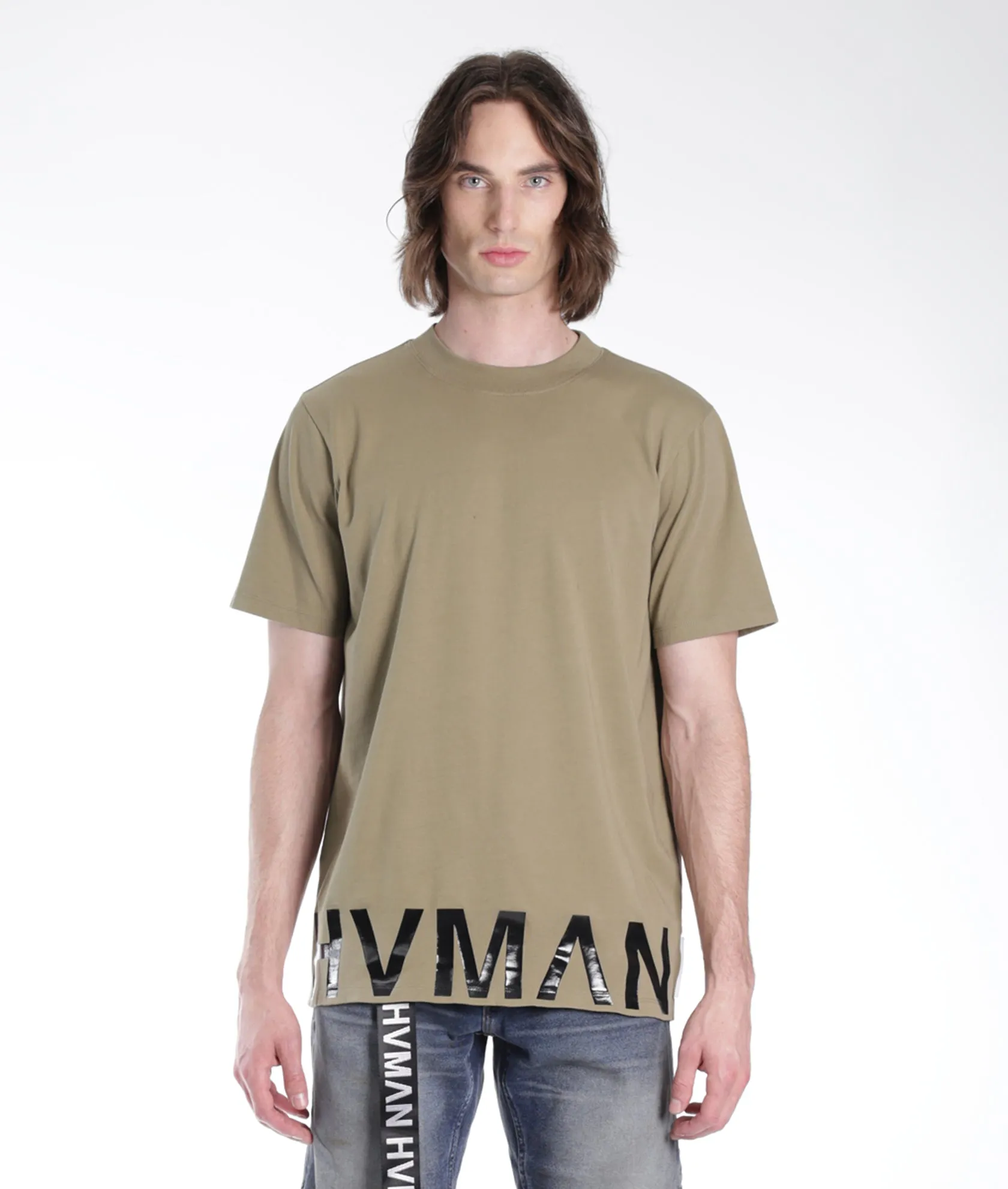 NOVELTY TEE HVMAN HEM IN SAGE