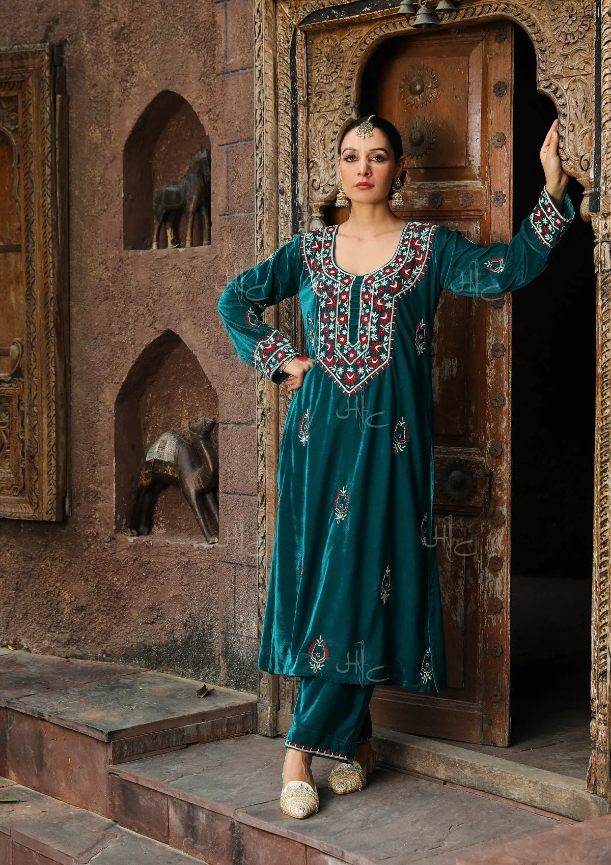 Rumi Embroidered Velvet Straight Kurta Set