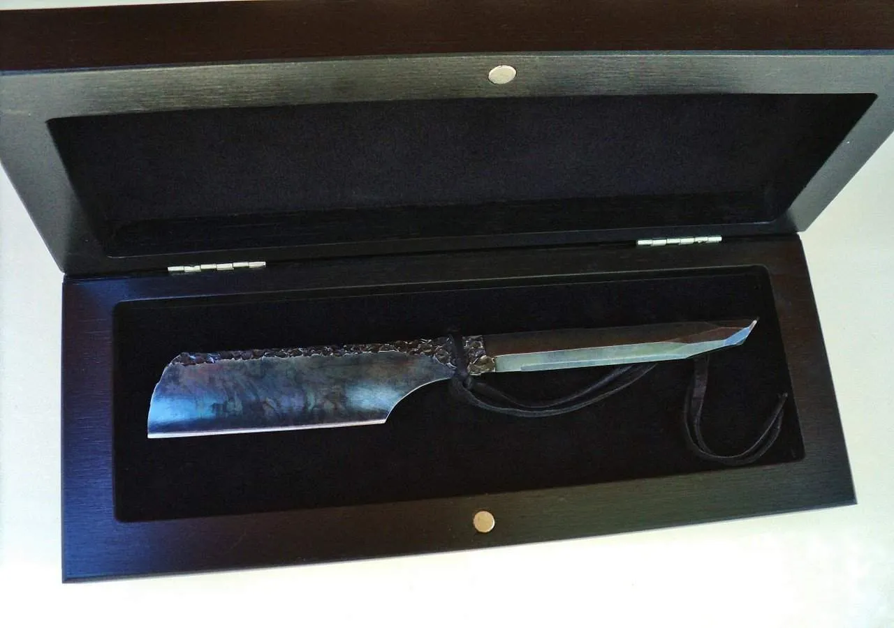 SOLD-Dylan Farnham #50,  "The Dark Crystal" 6.5/8 Kamisori Straight Razor, with custom storage box