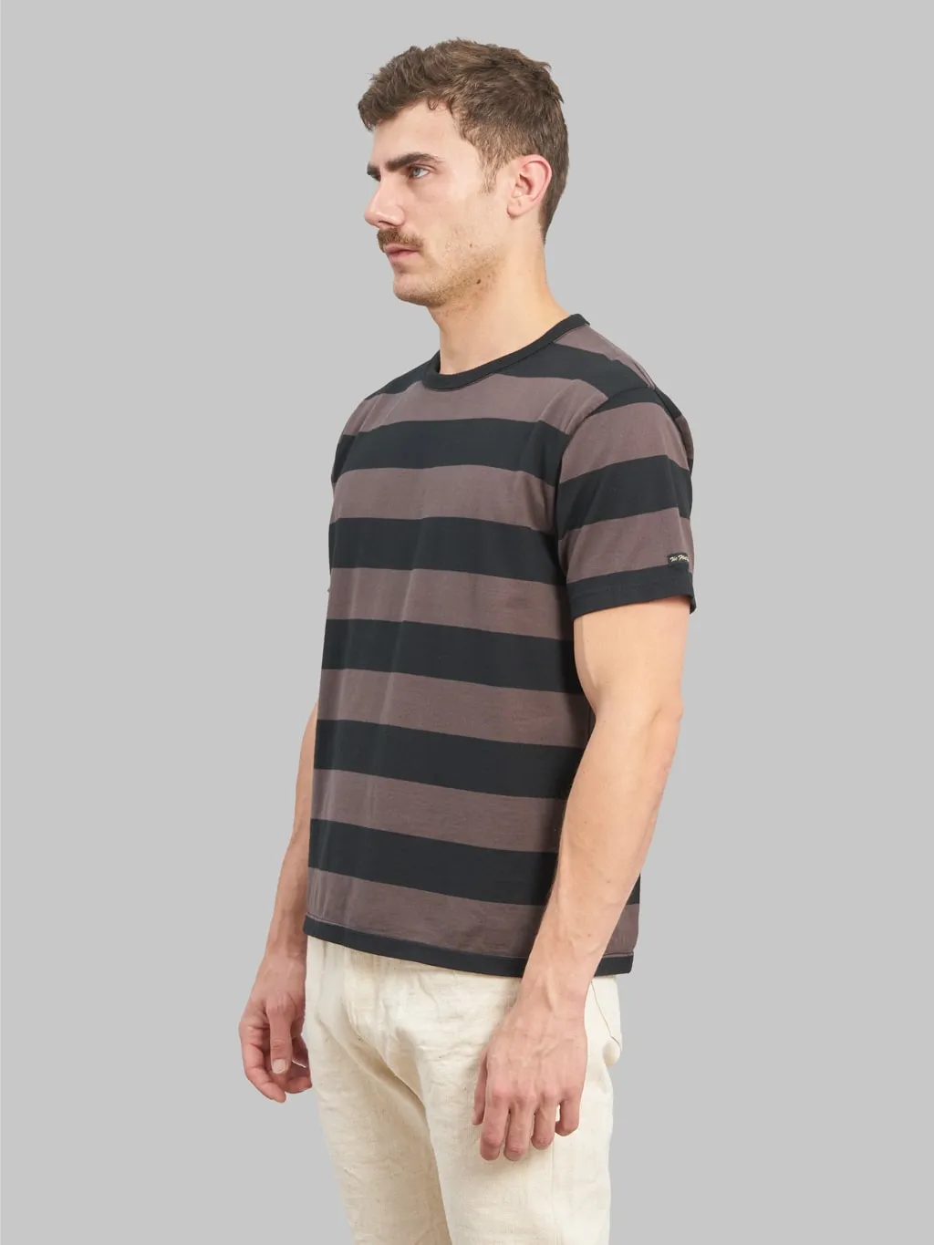 The Flat Head Loopwheeled Border T-Shirt Black/Charcoal