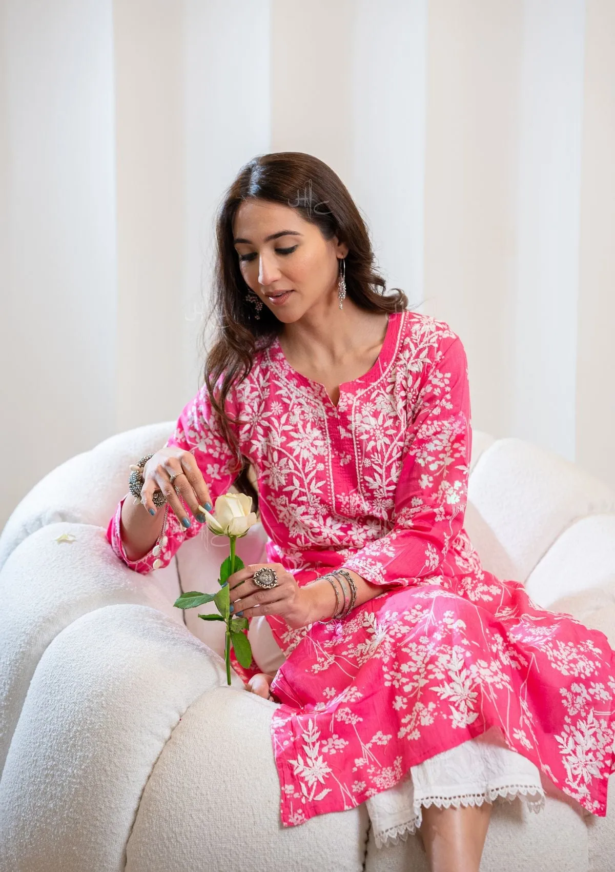 Zainab Chikankari Mulmul Straight Kurta